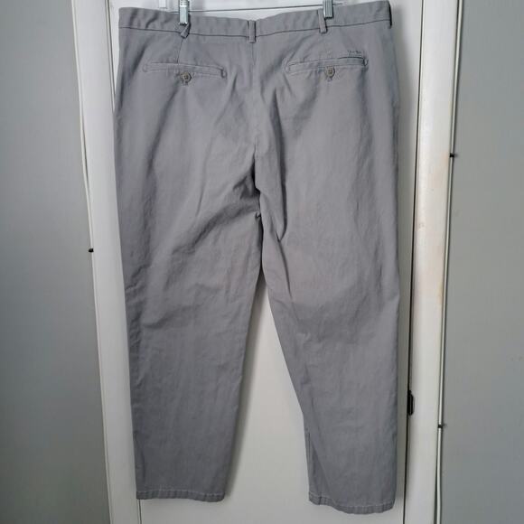 Izod Saltwater Stretch Chino Gray Men's 40 x 30 Straight Pants - Picture 2 of 6